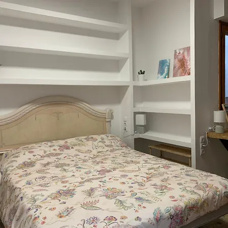 Gran Piso Con Estilo En El Centro De *